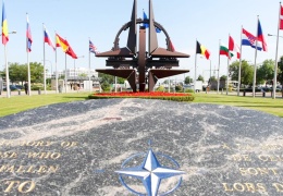 NATO harcamalarına yüzde 5 çağrısı