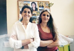 İki kardeş 32 yıldır tutsak