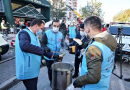 Türk-Sünni-İslam kokulu çaylar, çorbalar
