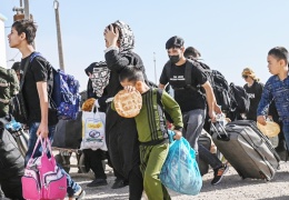 Afganlar İran’ı terk ediyor