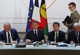 Özel statülü Yeni Kaledonya kuruluyor