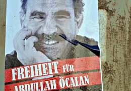 Öcalan afişleri her yerde