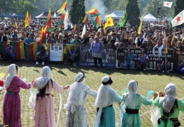 Ulusal birlik ruhuyla Dortmund’a