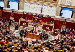 Macron yine başbakan arayışında