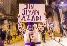 Korku duvarları yıkıldı