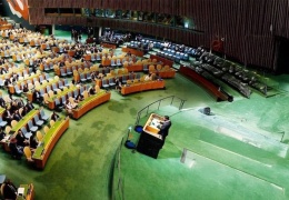 Kravatlı çete boş sandalyelere konuştu