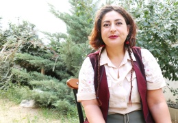 Sîtî çîrokların peşinde