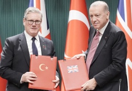 Barış olacaksa neden savaş uçağı?