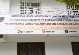 Türkleşmemek için Kürtçe öğrendiler