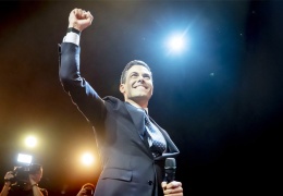 Hollanda’da aşırı sağ kaybetti