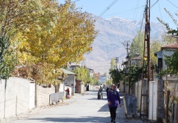 Xaçort’ta çifte işgal: Türkçe ve uyuşturucu