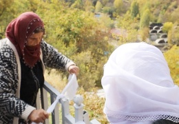 Bu topraklarda barış göreceğiz