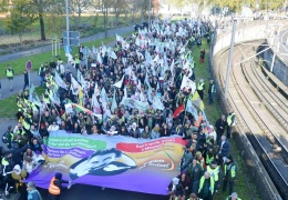 Köln’den net mesaj: Barış özgürlükle başlar
