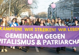 “Hayır” demeyi öğretiyoruz