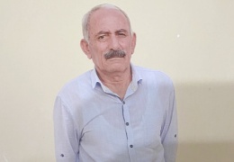 Hastanede yatağa kelepçelendi