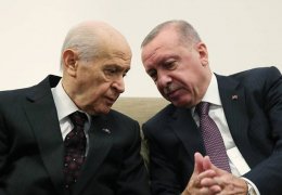 Faşist Bahçeli’den demokrasi müjdesi!