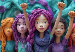 Kadınlar söze geldiğinde