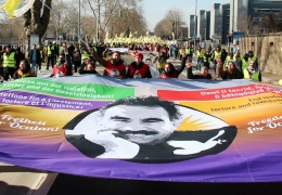 Kürtler Strasbourg için hazır