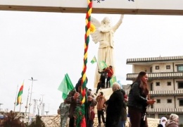Kobanêli kadınlardan eylem