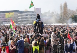 Avrupa, Newroz ateşiyle ısındı