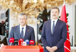 Özel, TİP ve EMEP ile görüştü