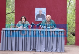 Statü ve yasalarla ilerler
