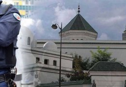 Fransa camileri inceliyor