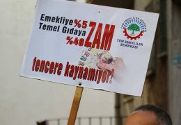 Emekliler insanca yaşam istiyor