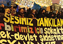 Erkek yazarların ipliği pazara çıkarken 