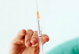 Almanya'da aşılama başladı