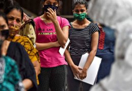 Aşılama neden yavaş ilerliyor?