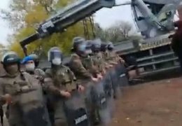 Boşaltmak için elektrik kesildi