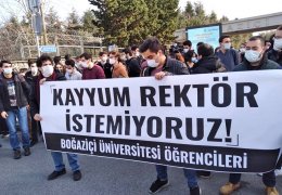 Gençlik yürürse faşizmi yıkar