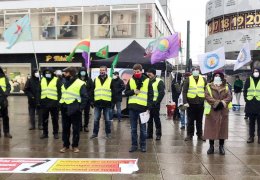 Açlık grevleri için Berlin'de oturma eylemi