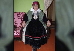 Sesiyle büyüleyen dengbêj:Fatma İsa