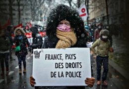 Güvenlik yasasına karşı özgürlük savunusu