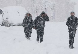 Kuzey’de kar yolları kapattı