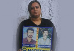 Kapı çalacak diye bekliyoruz