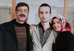 Yemeklere tükürülüyor