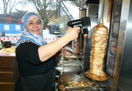Dönercilik 'erkek işi' değil