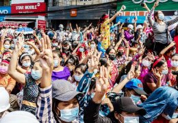 Myanmar'da darbeye karşı demokrasi çağrısı