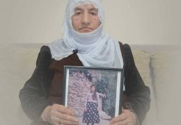 Cenazeler hala kaldırımın altında