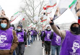 Eylemciler Darmstadt'tan geçti