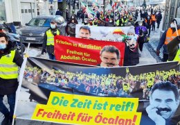 Birçok merkezde uzun yürüyüş