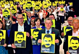 Mandela’nın yoldaşları Öcalan için kenetlendi