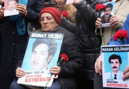 “Mezarına hasret bırakıyorlar”