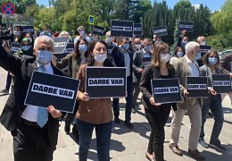 Ölüm döşeğinde can çekişen Cumhuriyet