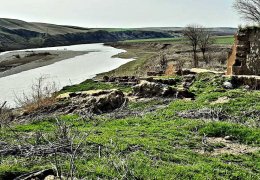 Köyler sular altında insanlar göç yolunda