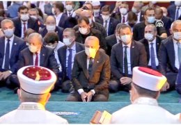 AKP en büyük zararı dindarlara veriyor