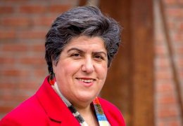 Canan Güllü’ye ödül